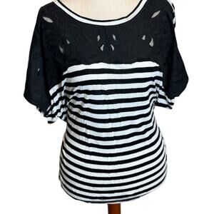 Chico's top black & white striped short sleeve knit with lace and mesh Sz 2 US L